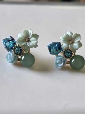 925° Silver Floral Blue-Green Cluster Stud Earrings - Women Jewelry.